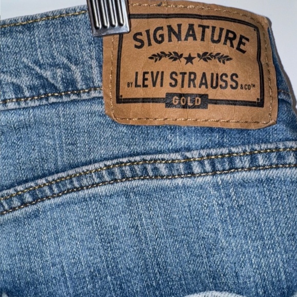 Signature Gold Levi Strauss Straight Leg Mens Blue Denim Jeans W32xL34 - Picture 5 of 7
